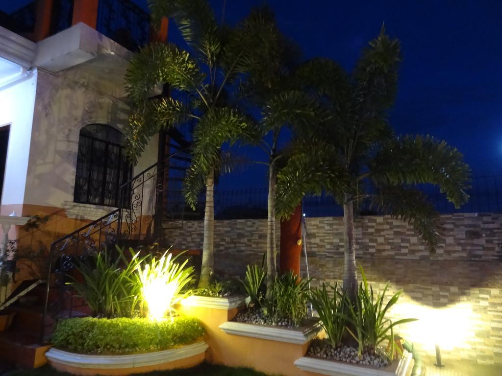 The Executive Villa Inn & Suites Davao City Exteriér fotografie
